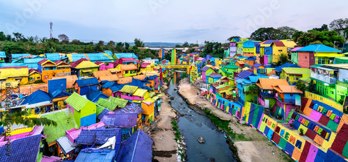 Fotografía Kampung Warna-Warni Jodipan, the Village of Color in Malang, Indonesia