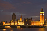 Fototapeta Big Ben - Great Britain, London. Big Ben and the Houses of Parliament are illuminated at night. 