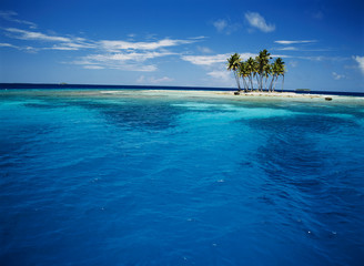 Wall Mural - Micronesia, Tonowas, View of idyllic tropical Dublon Island