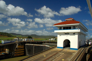 Sticker - Central America, Panama, Panama Canal. Pedro Miguel Lock gate house.