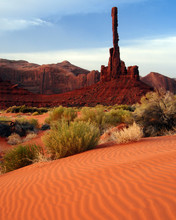 Totem Pole, Sand Dunes, Yei Bi Chei, Monument Valley, Arizona-Utah, USA