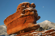 USA, Colorado, Colorado Springs. Snow On Balanced Rock In Garden Of The Gods. 