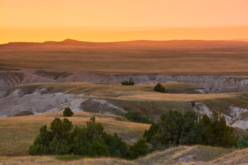 Poster - Sunset, plains and buttes, near Pinnacles Point, Badlands National Park, South Dakota, USA