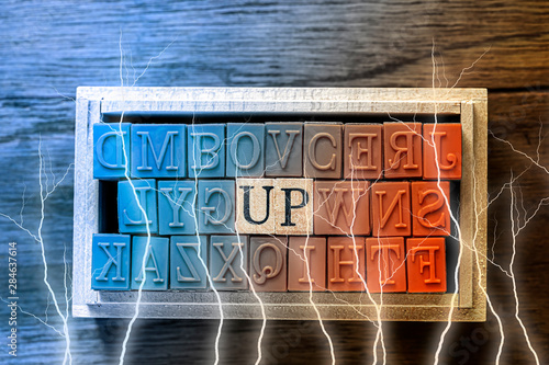 木目の上に置いたハンコ Up の文字と木目の背景と青とオレンジと稲妻 雷 Stock Photo Adobe Stock 木目の上に置いたハンコ Up の文字と木目の背景と青とオレンジと稲妻 雷 Stock Photo Adobe Stock