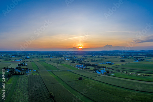 Fotomural Sunset Over New Holland in Rural Lancaster County