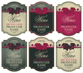 Wall Mural - vector set of labels for red wine with bunches of grapes and calligraphic inscriptions in retro styl