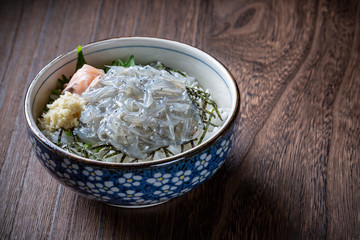 Canvas Print - 生しらす丼