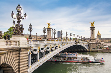 Wall Mural - Bridge of Alexandre III spanning the river Seine, Paris