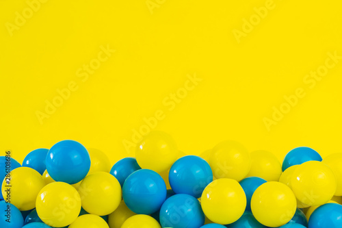 pool of plastic balls