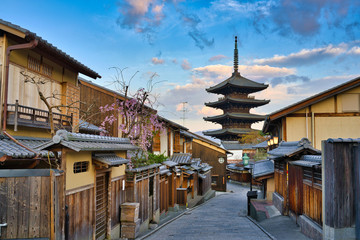 Wall Mural - yasaka pagoda and sannen zaka street in the morning, kyoto japan