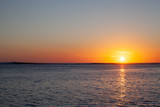 Fototapeta Zachód słońca - le coucher de soleil jaunit 