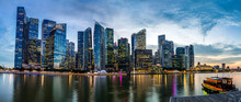 Views Of The Marina Bay Promenade In Singapore