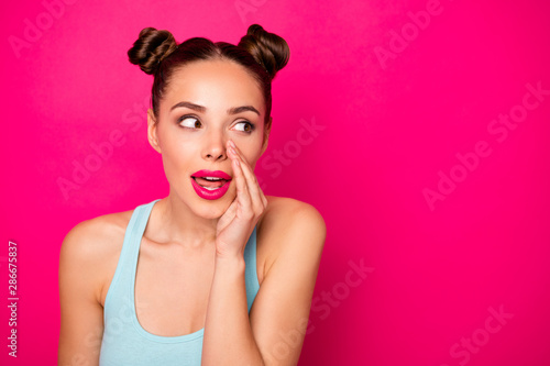 Cuadros en Lienzo Close up photo of girlish youth looking sharing confidential novelties isolated