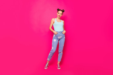 Poster - Full length photo of cute lady putting palms in pockets smiling isolated over fuchsia background