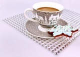 Fototapeta Storczyk - Filiżanka kawy z piernikiem