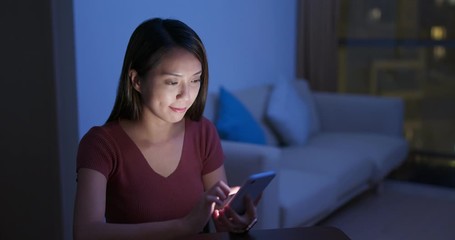 Canvas Print - Woman work on cellphone at night