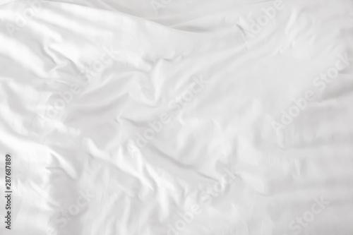 Fotografía Close up of bedding White sheets with copy space.