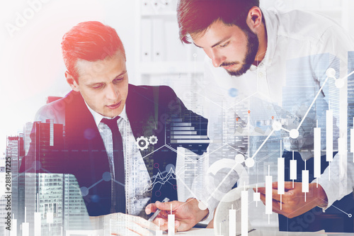 Fotomural Two businessmen in office, graphs