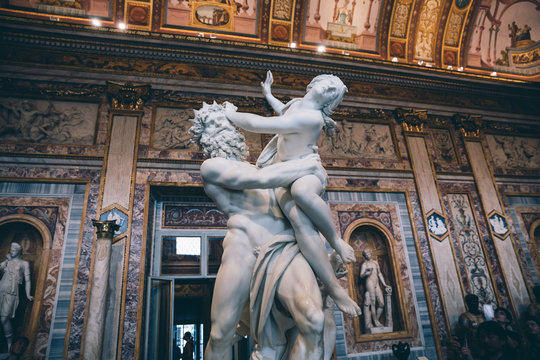baroque marble sculpture rape of proserpine by bernini 1621 in galleria borghese