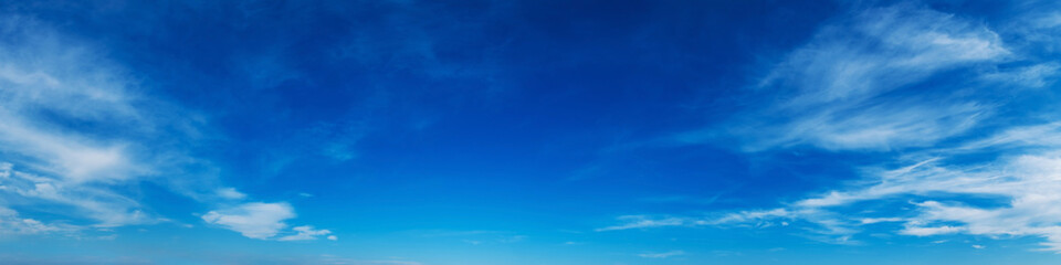 Poster - Panorama sky with cloud on a sunny day. Beautiful cirrus cloud.