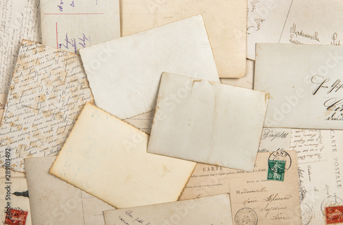 Fotografía Old photos vintage postcards Nostalgic paper background