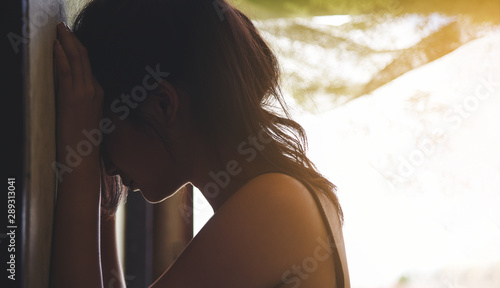 Fotomural Sad depressed woman suffering from family life