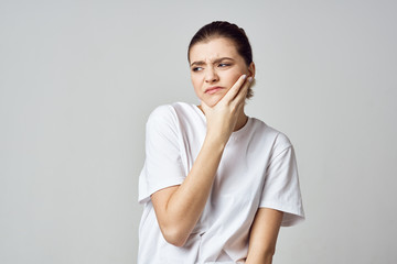 Wall Mural - portrait of young woman