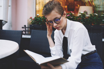 Wall Mural - businesswoman working on laptop in office