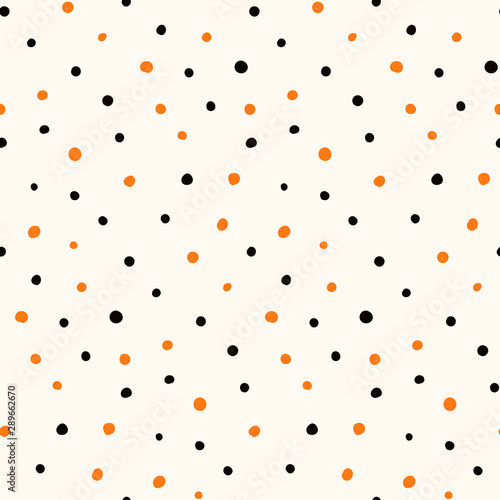 halloween-hand-drawn-seamless-vector-pattern-with-orange-and-black-polka-dots-on-a-white-background-flat-style-design-concept-for-children-textile-print-wallpaper-wrapping-paper-holiday-decor