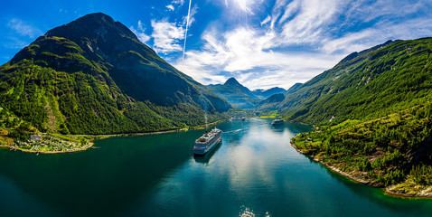 Wall Mural - Geiranger fjord, Beautiful Nature Norway.