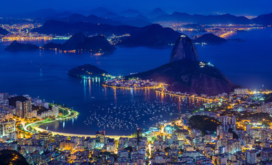 Fototapete - Night view of mountain Sugarloaf and Botafogo in Rio de Janeiro, Brazil