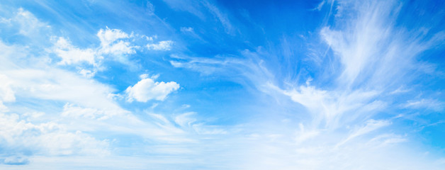 Beauty white cloud and clear blue sky in sunny day texture background