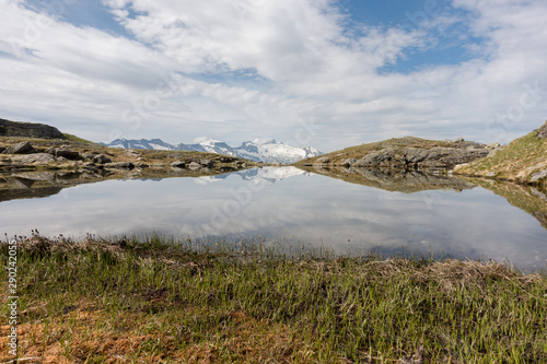 Fotografie, Obraz  Bergsee mit Gletscher im Hintergrund