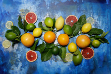 Stile Alimentare   Con Frutta Colorata Di Stagione  
