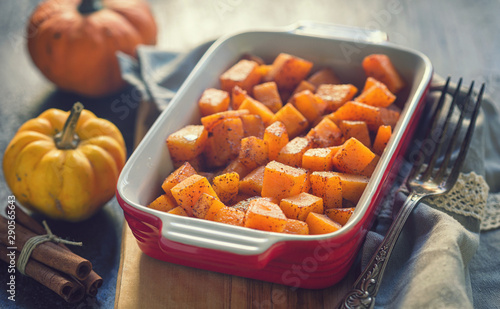 Fotomural Pumpkin with honey and cinnamon baked in oven