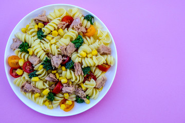 Canvas Print - Tuna and Sweetcorn Healthy Pasta Salad