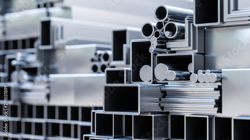 Fotomural nahaufnahme von sortiment verschiender metall Profile aus aluminium und stahl al