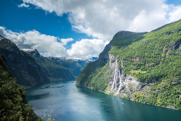 Wall Mural - Seven sisters waterfall, Geiranger, Geirangerfjord, Norway