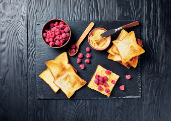 Wall Mural - toasts with sweet peanut butter and raspberries