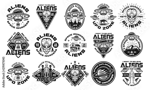 Fotomural Aliens and ufo set of vector monochrome emblems