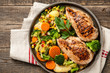 © ffphoto - Grilled chicken breasts with vegetables