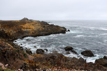 Wall Mural - rocks and sea