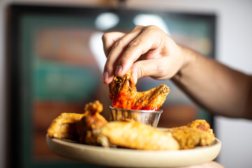 chicken wings with hot sauce