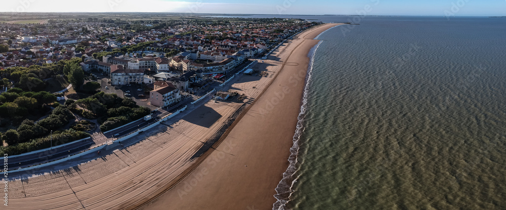 Chatelaillon Plage Charente Maritime France Vue Aerienne De La Plage Fototapeta Na Wymiar Bajecznefototapety Pl Chatelaillon Plage Charente Maritime France Vue Aerienne De La Plage Fototapeta Na Wymiar Bajecznefototapety Pl