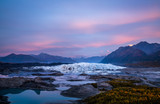Fototapeta Do pokoju - Autumn sunset pink and purple above the Matanuska Glacier in Alaska.