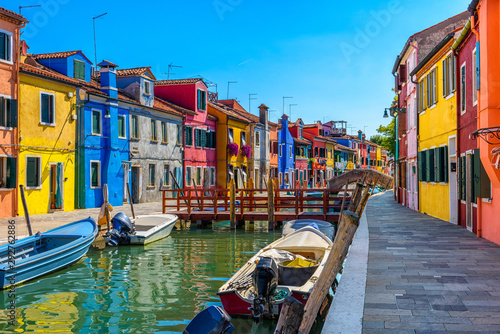 Street with colorful buildings in Burano island, Venice, Italy. Architecture ...