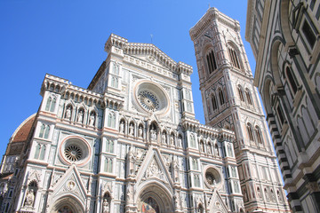 Wall Mural - The amazing cathedral di Santa Maria del Fiore in piazza del duomo in Florence, city in central Italy and birthplace of the Renaissance, it is the capital city of the Tuscany region, Italy