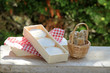© CURIOS - Cabécous, fromage de chèvre de Rocamadour en France