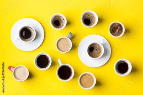 Fotomural Creative flat lay with assortment of coffee cups