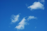 Fototapeta Niebo - Blue sky with beautiful white clouds